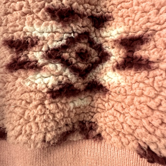 Cat & Jack Girls Size Small 3/5 Pink and Maroon Aztec Print Sherpa Sweater - Picture 3 of 4